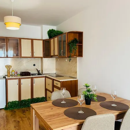 Royal Palm 172 One Bedroom דירה *