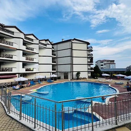 Royal Palm 172 One Bedroom * סבטי ולאס