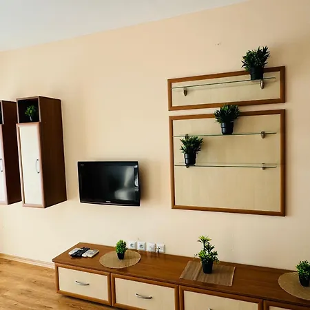 Royal Palm 172 One Bedroom דירה *