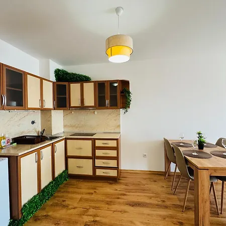 Royal Palm 172 One Bedroom דירה *